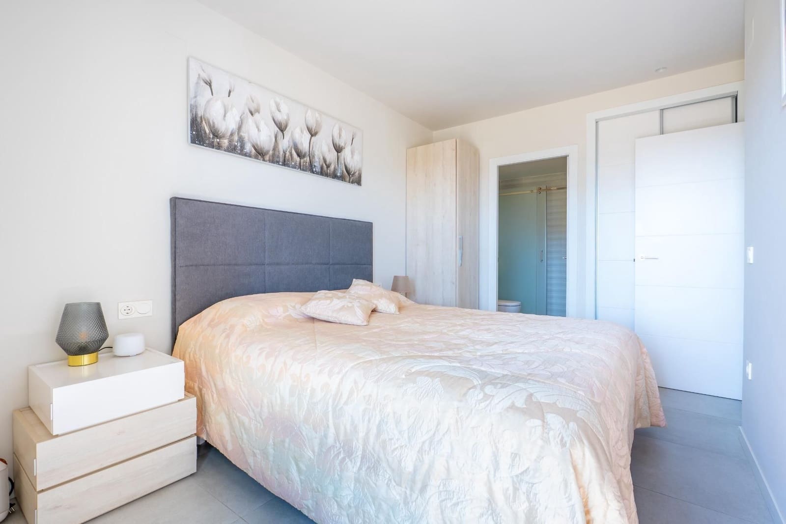 Apartamento de 2 habitaciones en Pilar de la Horadada en venta con piscina - 265.000 € (Ref: 9699053)