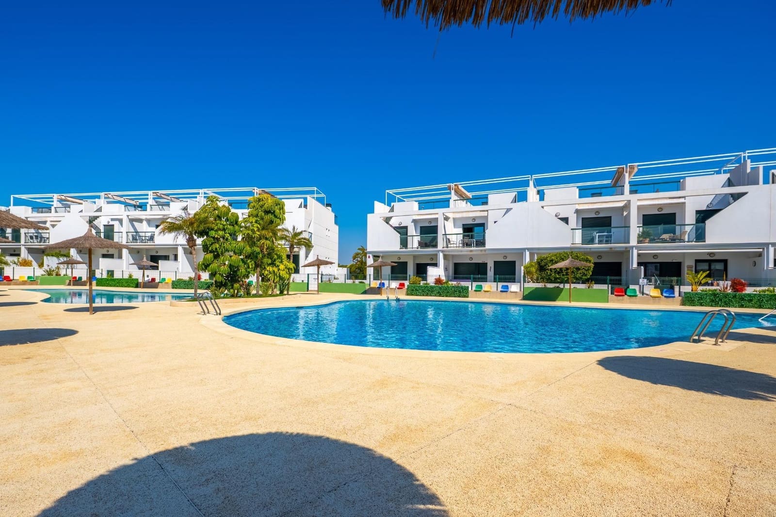 Apartamento de 2 habitaciones en Pilar de la Horadada en venta con piscina - 265.000 € (Ref: 9699053)