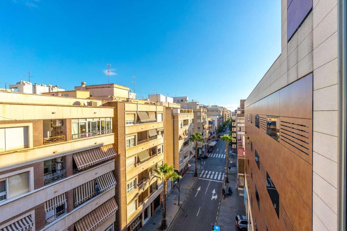 3 chambre Appartement à vendre à Torrevieja - 189 000 € (Ref: 9707570)