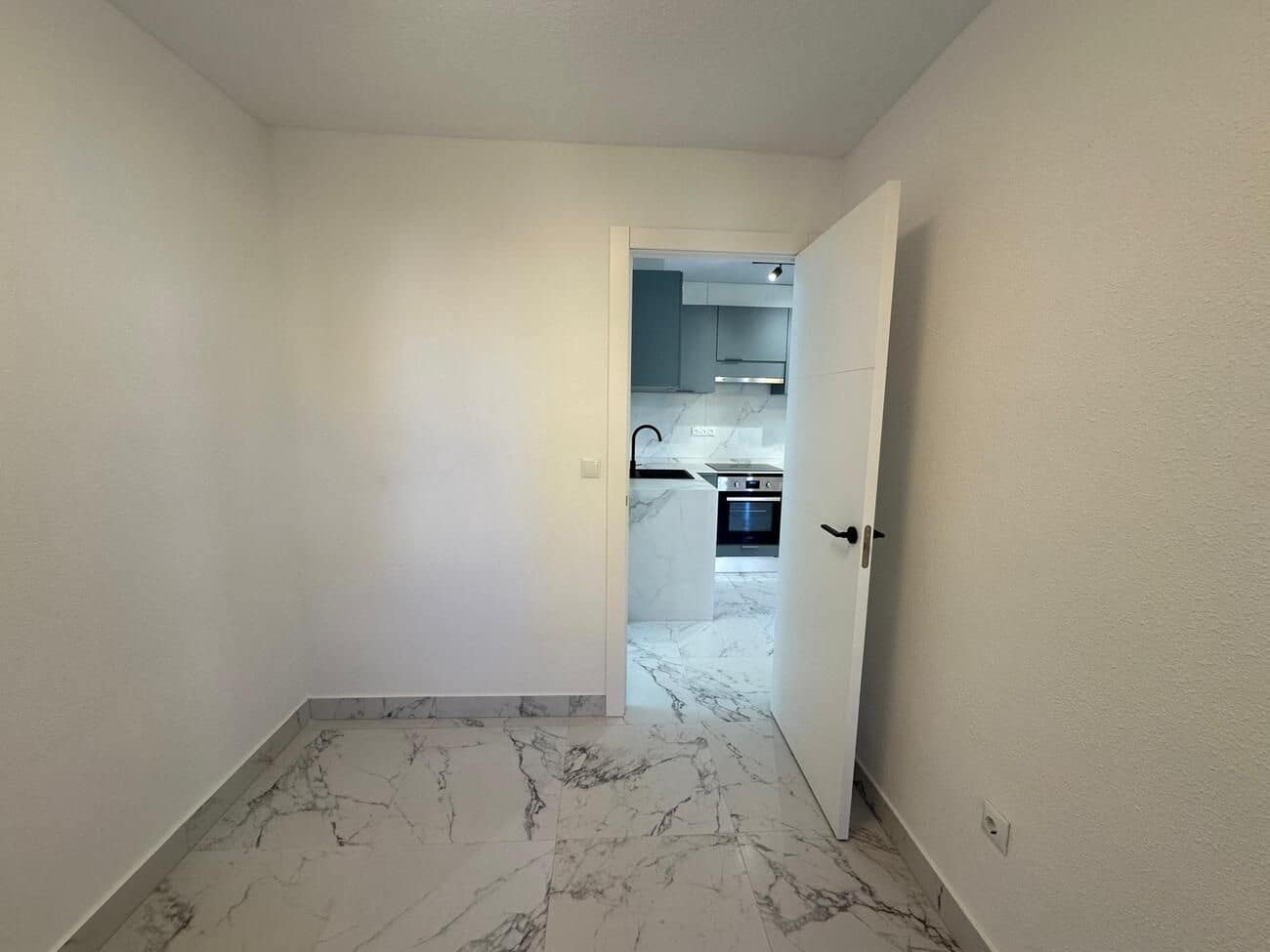 3 sypialnia Apartament na sprzedaż w Torrevieja - 179 950 € (Ref: 9707575)
