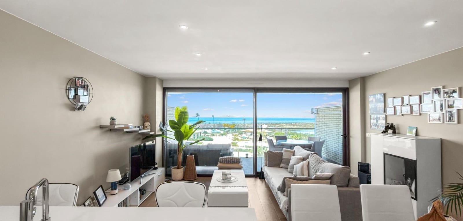 Apartamento de 2 habitaciones en Playa Paraiso en venta con piscina - 320.000 € (Ref: 9707583)