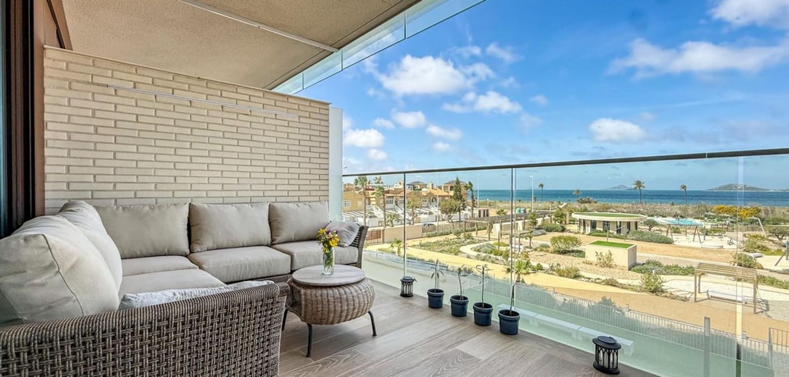 Apartamento de 2 habitaciones en Playa Paraiso en venta con piscina - 320.000 € (Ref: 9707583)