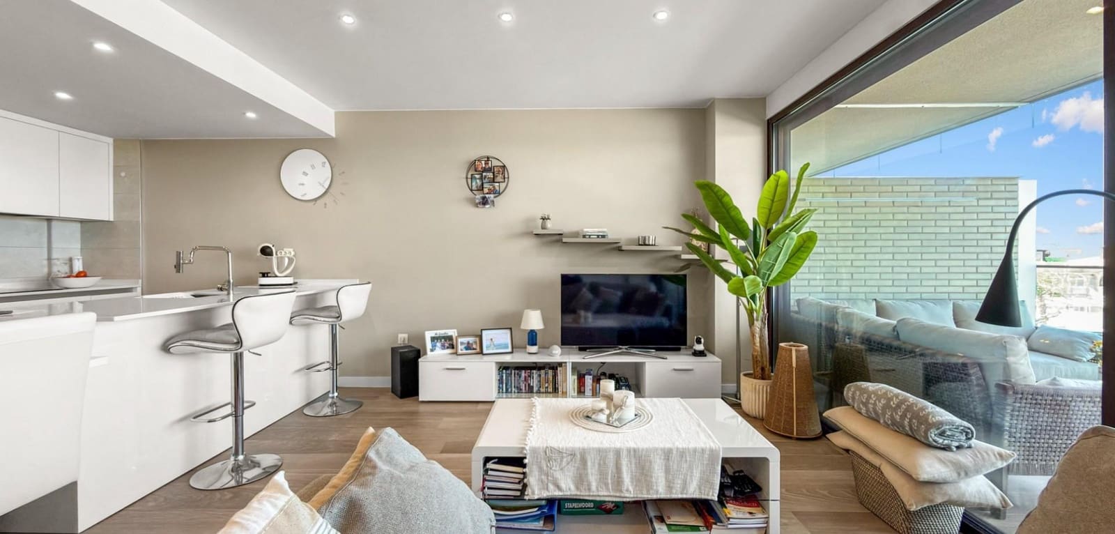 Apartamento de 2 habitaciones en Playa Paraiso en venta con piscina - 320.000 € (Ref: 9707583)