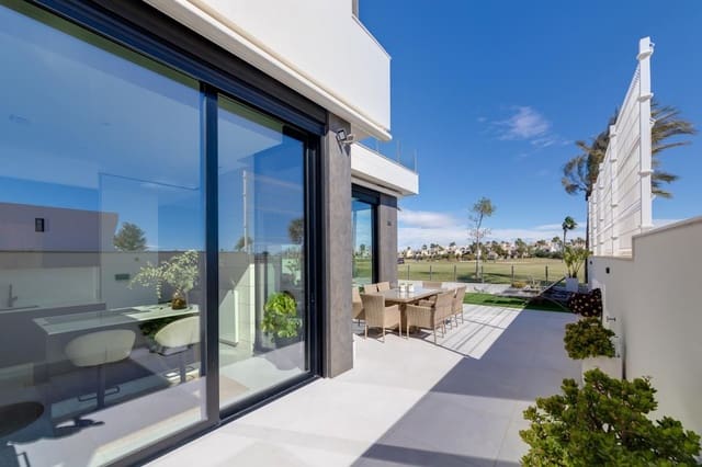 3 slaapkamer Villa te koop in Pilar de la Horadada met zwembad - € 584.000 (Ref: 9712236)