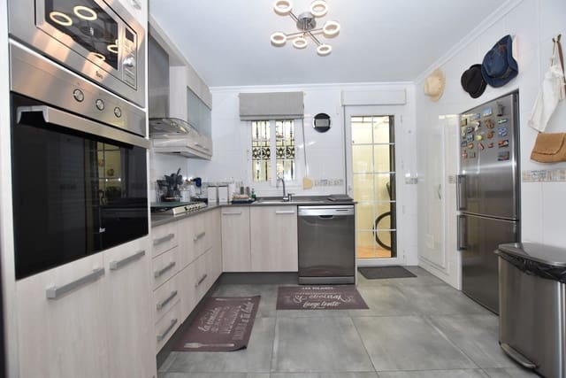 3 bedroom Villa for sale in Lomas de Cabo Roig - Los Dolses, Orihuela - € 430,000 (Ref: 9715137)
