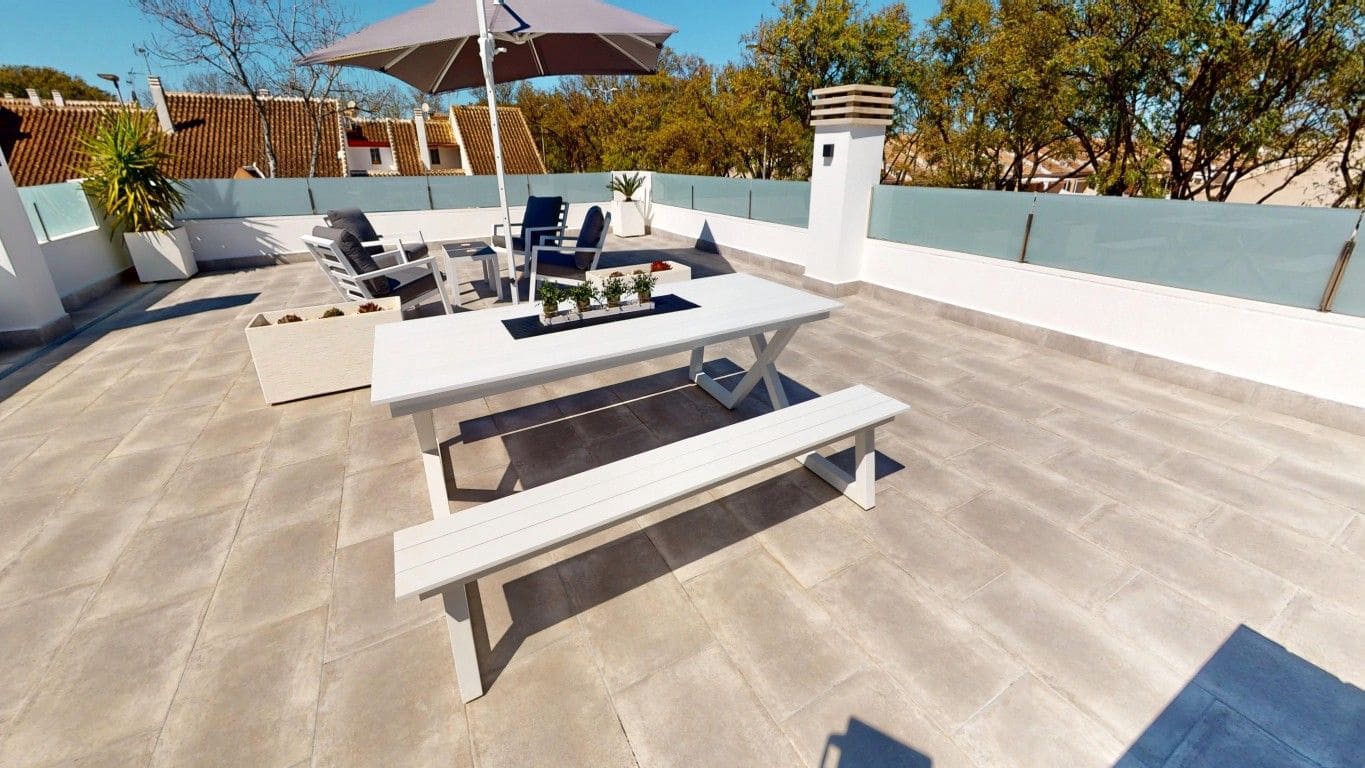 3 slaapkamer Villa te koop in Los Alcazares met garage - € 469.000 (Ref: 9715141)