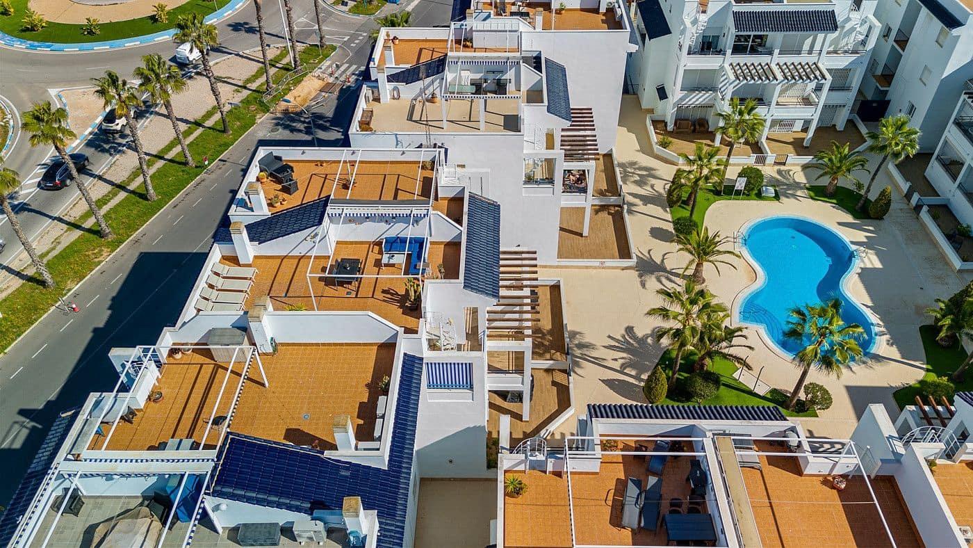 2 bedroom Apartment for sale in La Veleta - € 249,000 (Ref: 9721922)