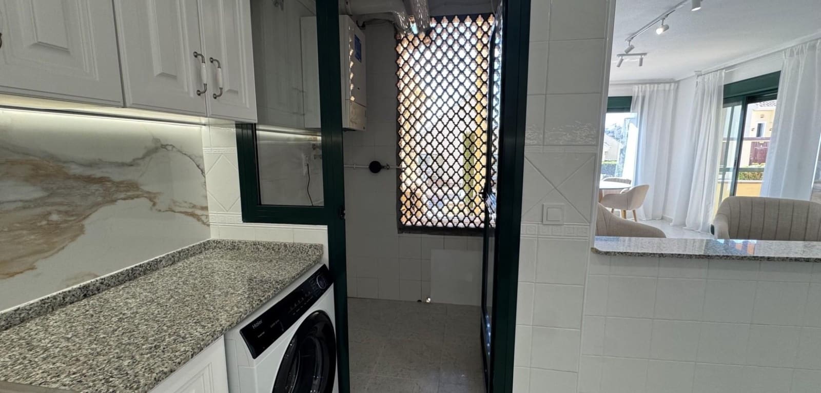 Apartamento de 2 habitaciones en Filipinas en venta con piscina - 249.000 € (Ref: 9722070)