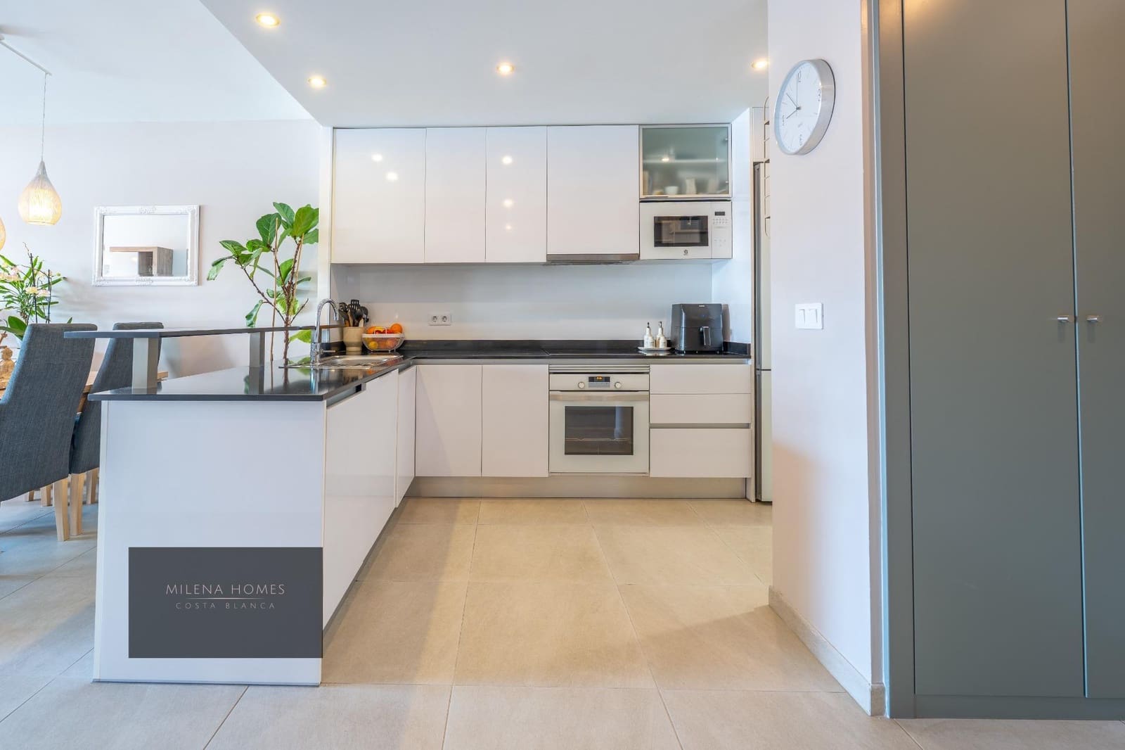 3 bedroom Apartment for sale in La Zenia with pool - € 515,000 (Ref: 9722071)