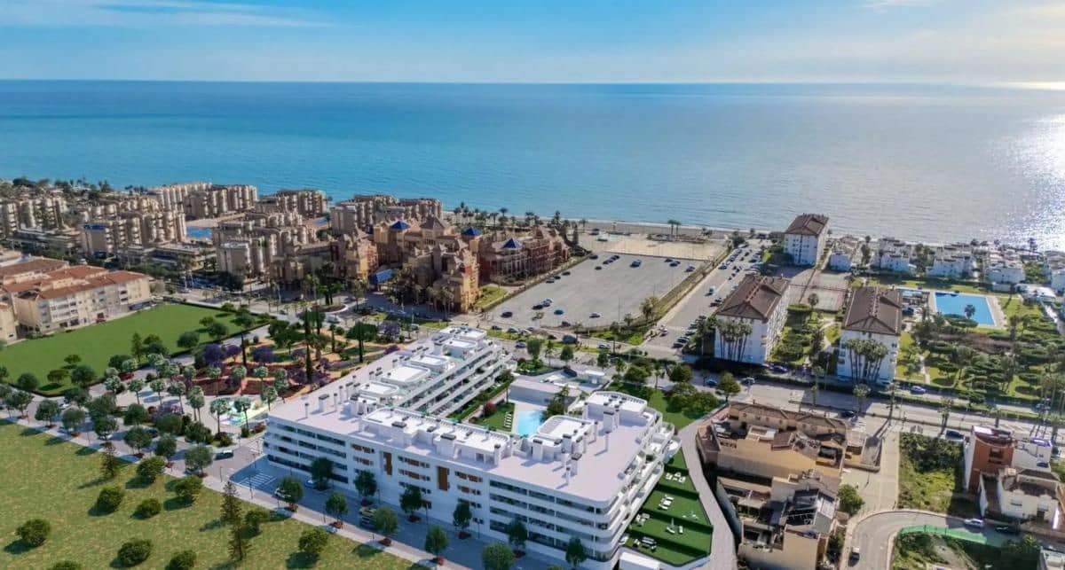 2 chambre Appartement à vendre à Torrox-Costa avec piscine - 318 000 € (Ref: 9729397)