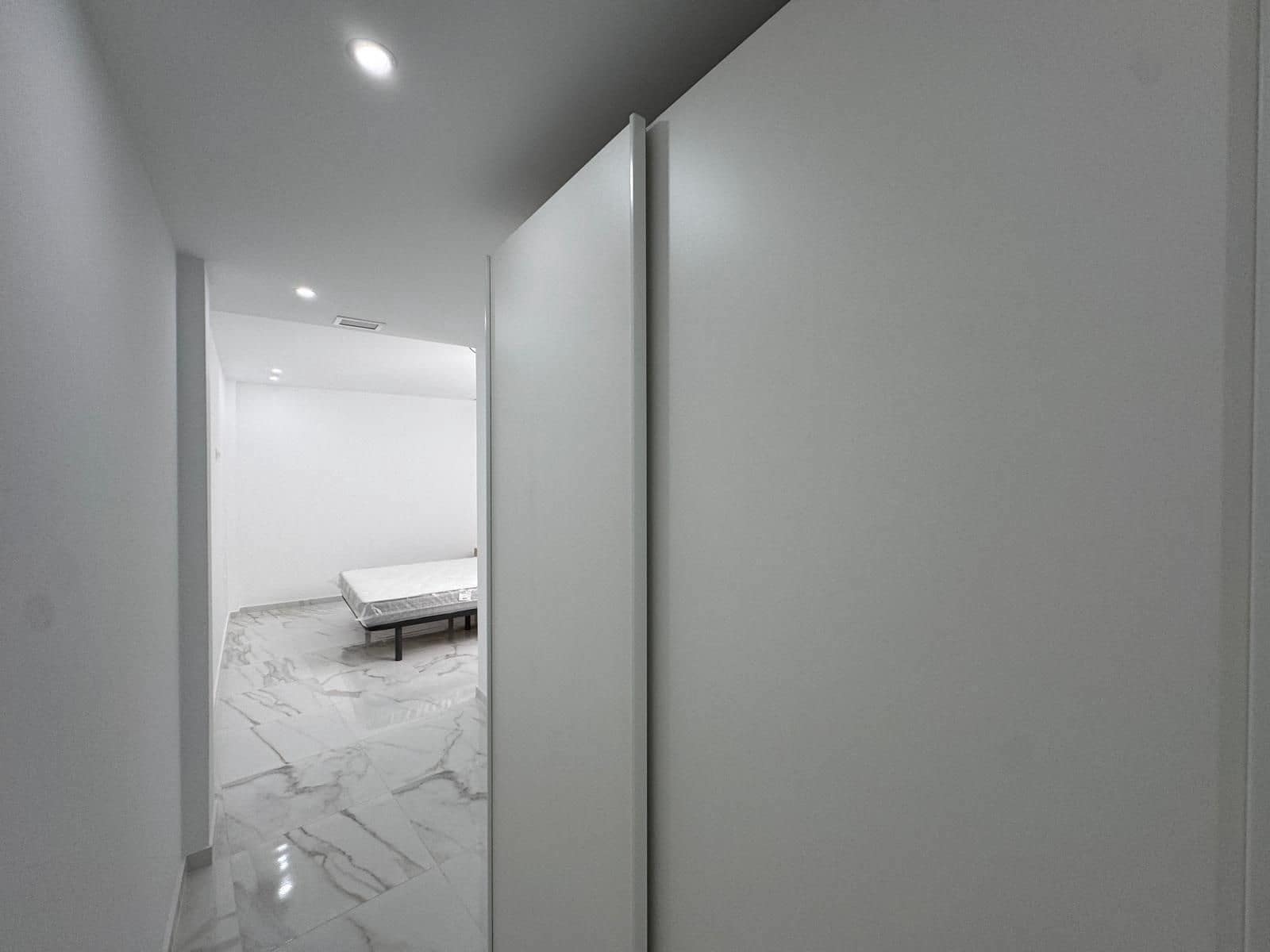 2 bedroom Apartment for sale in Torrevieja with pool - € 189,900 (Ref: 9730289)