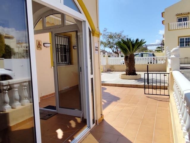 2 soverom Bungalow til salgs i Orihuela med svømmebasseng - € 230 000 (Ref: 9730293)
