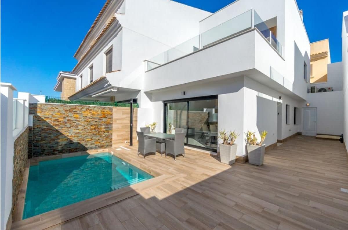 3 chambre Villa/Maison à vendre à Torre de la Horadada avec piscine - 380 000 € (Ref: 9730298)