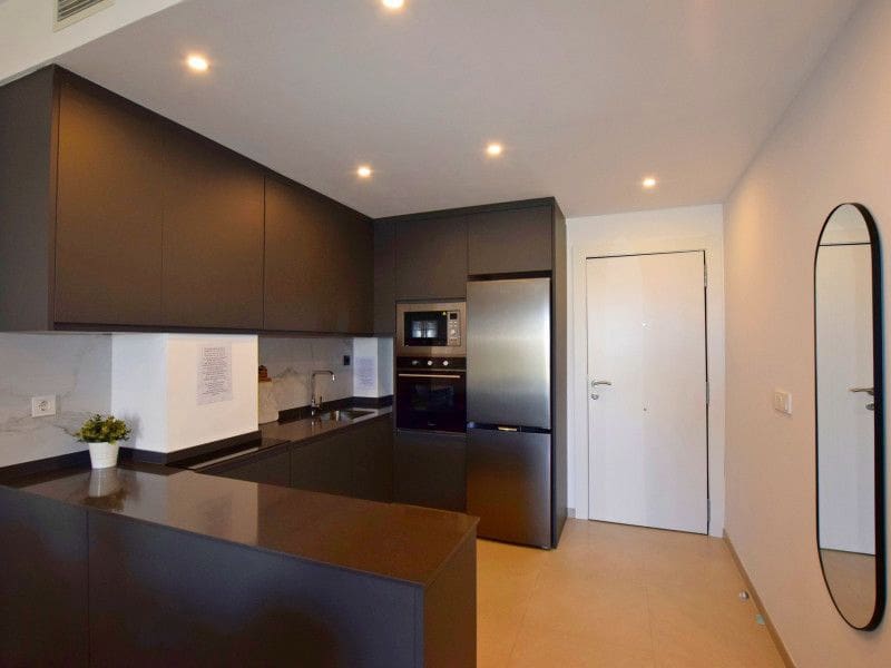 2 chambre Appartement à vendre à Torrevieja avec piscine - 310 000 € (Ref: 9730358)