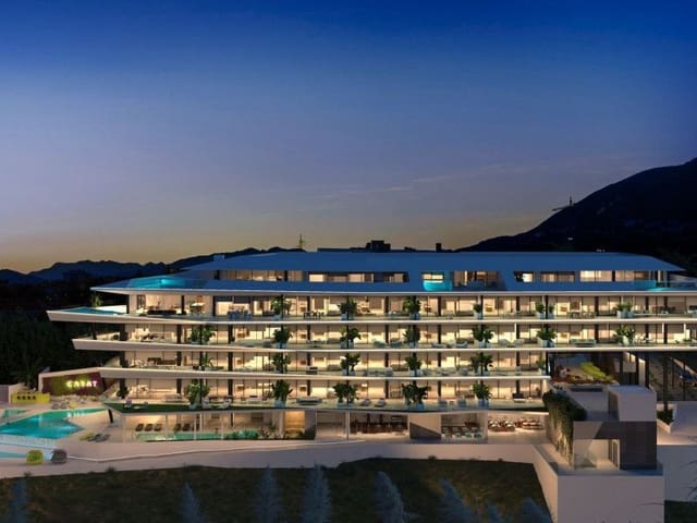 4 chambre Appartement à vendre à Carvajal, Fuengirola avec piscine - 2 256 000 € (Ref: 9730361)