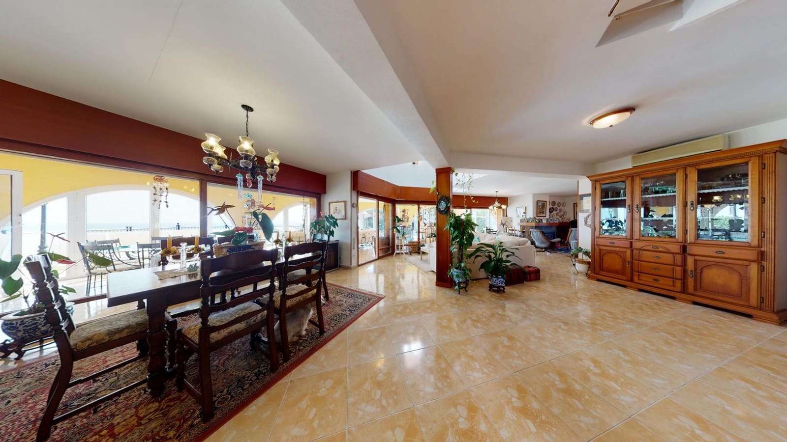 8 bedroom Villa for sale in Cabo Roig - € 4,900,000 (Ref: 9739054)