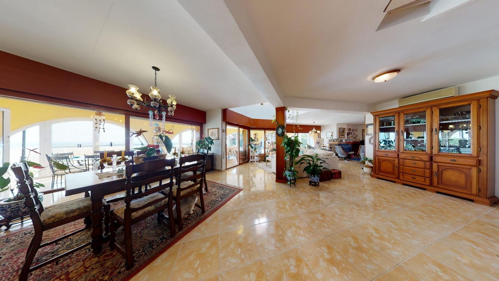 8 bedroom Villa for sale in Cabo Roig - € 4,900,000 (Ref: 9739054)