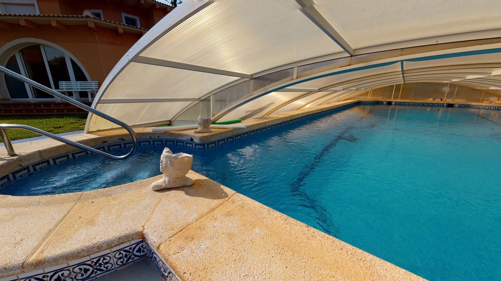 8 bedroom Villa for sale in Cabo Roig - € 4,900,000 (Ref: 9739054)