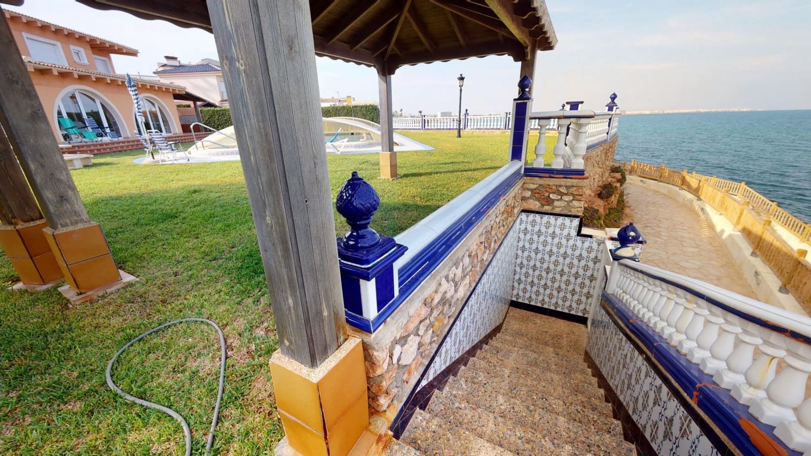 8 bedroom Villa for sale in Cabo Roig - € 4,900,000 (Ref: 9739054)