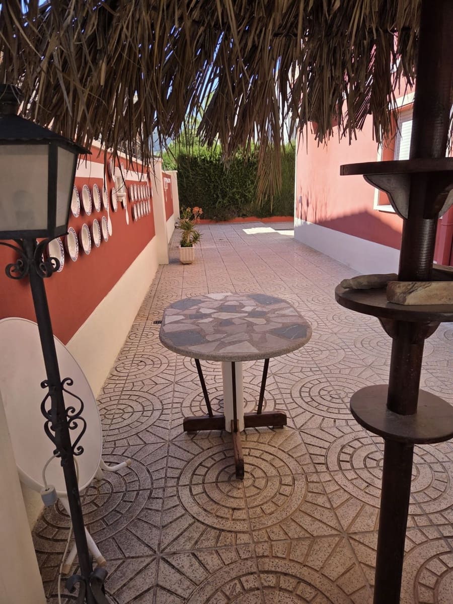 5 Zimmer Villa zu verkaufen in Campoamor mit Garage - 860.000 € (Ref: 9739058)