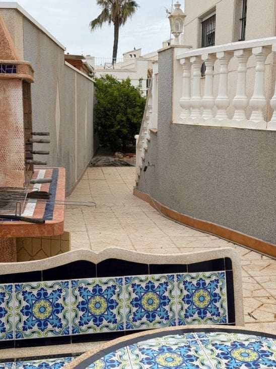 5 sypialnia Willa na sprzedaż w La Zenia z basenem - 650 000 € (Ref: 9739060)