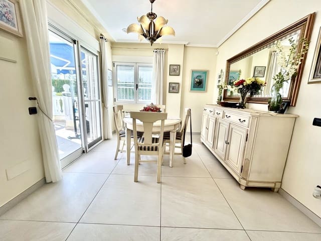 4 makuuhuone Huvila myytävänä paikassa Pinar de Campoverde, Pilar de la Horadada mukana 
autotalli - 460 000 € (Ref: 9739061)