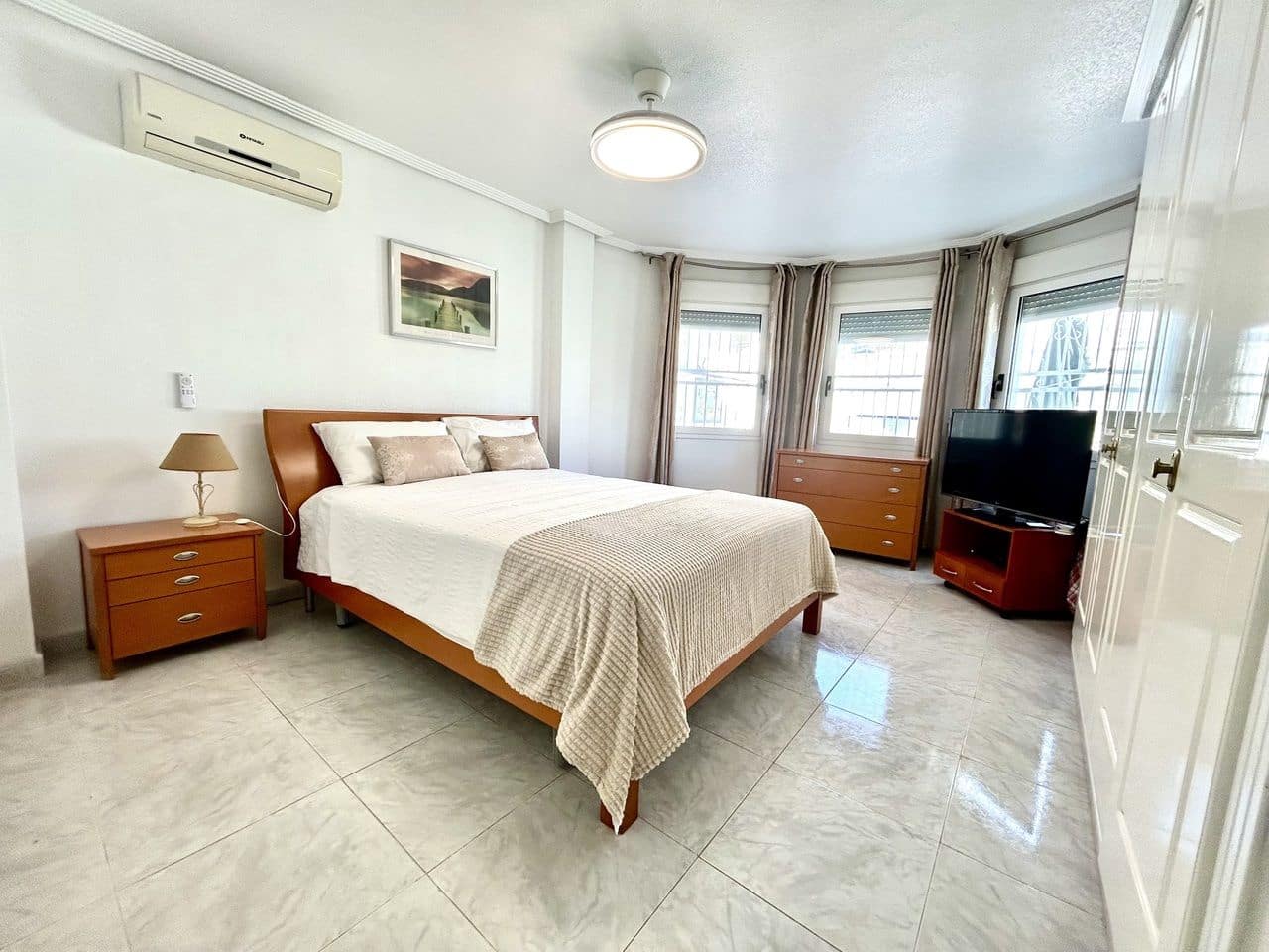 4 chambre Villa/Maison à vendre à Pinar de Campoverde avec garage - 460 000 € (Ref: 9739061)