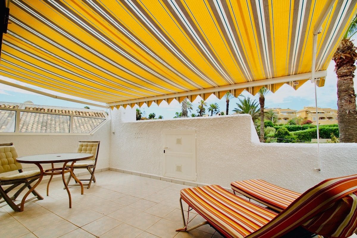 Adosado de 4 habitaciones en Orihuela Costa en venta con garaje - 390.000 € (Ref: 9739064)