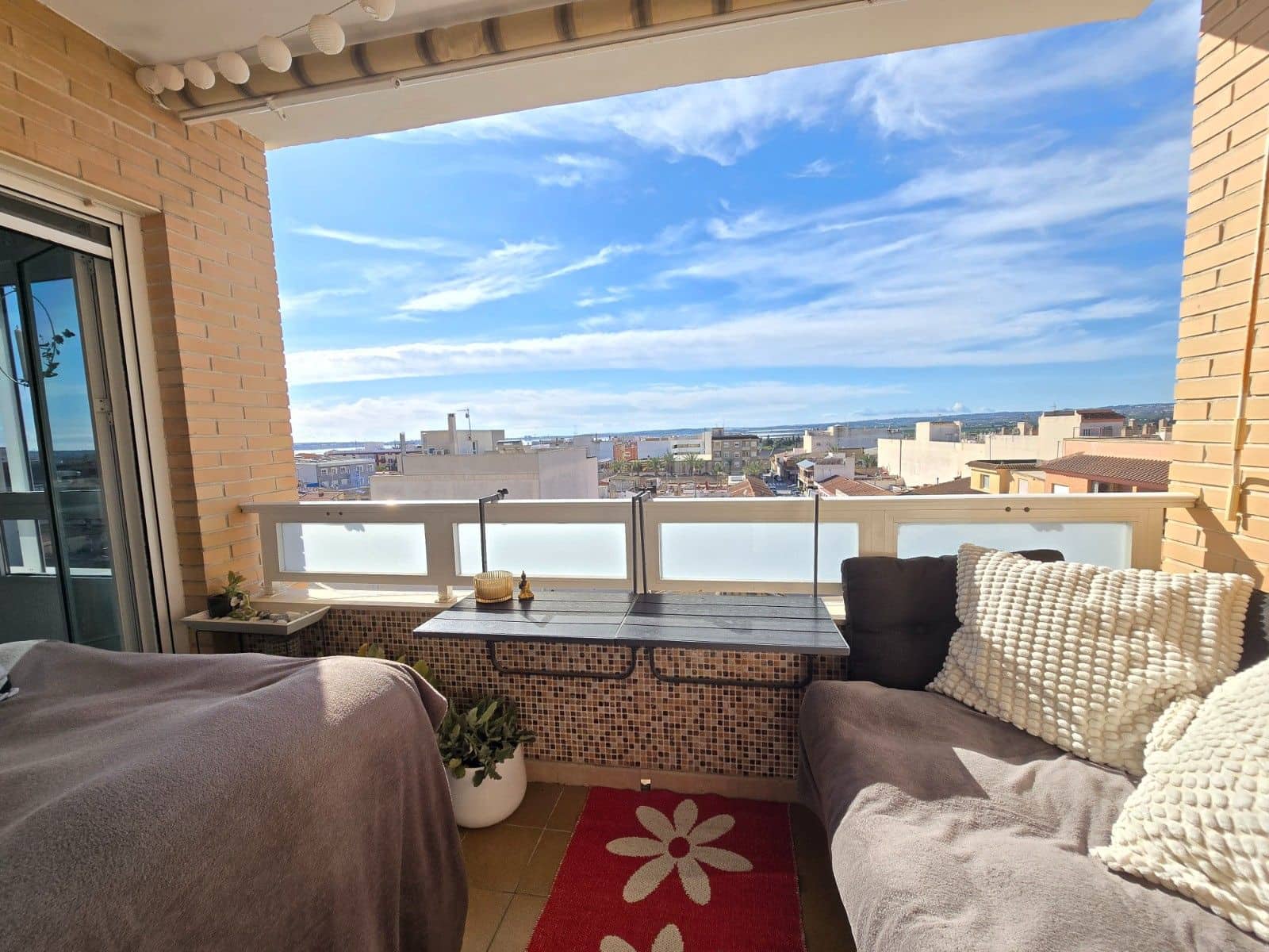 3 bedroom Apartment for sale in Los Montesinos with pool - € 145,000 (Ref: 9739067)