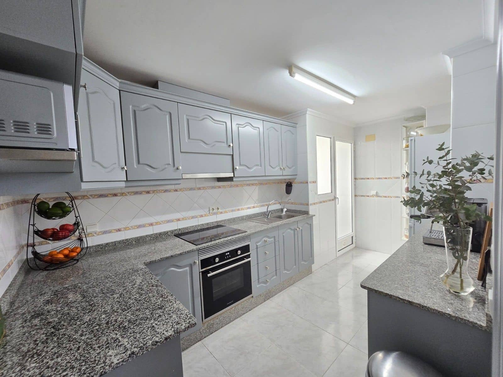 3 bedroom Apartment for sale in Los Montesinos with pool - € 145,000 (Ref: 9739067)