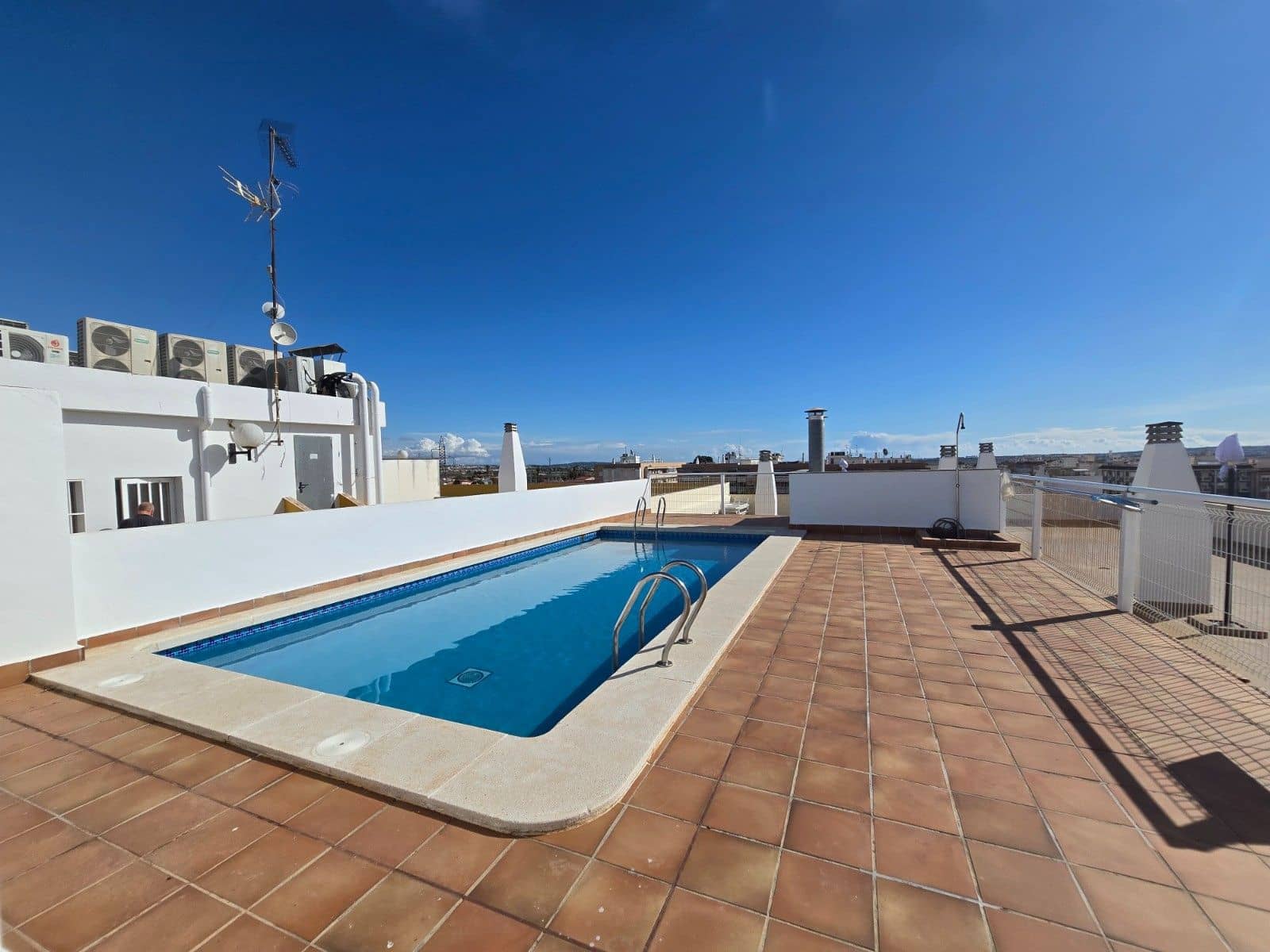 3 soverom Leilighet til salgs i Los Montesinos med svømmebasseng - € 145 000 (Ref: 9739067)