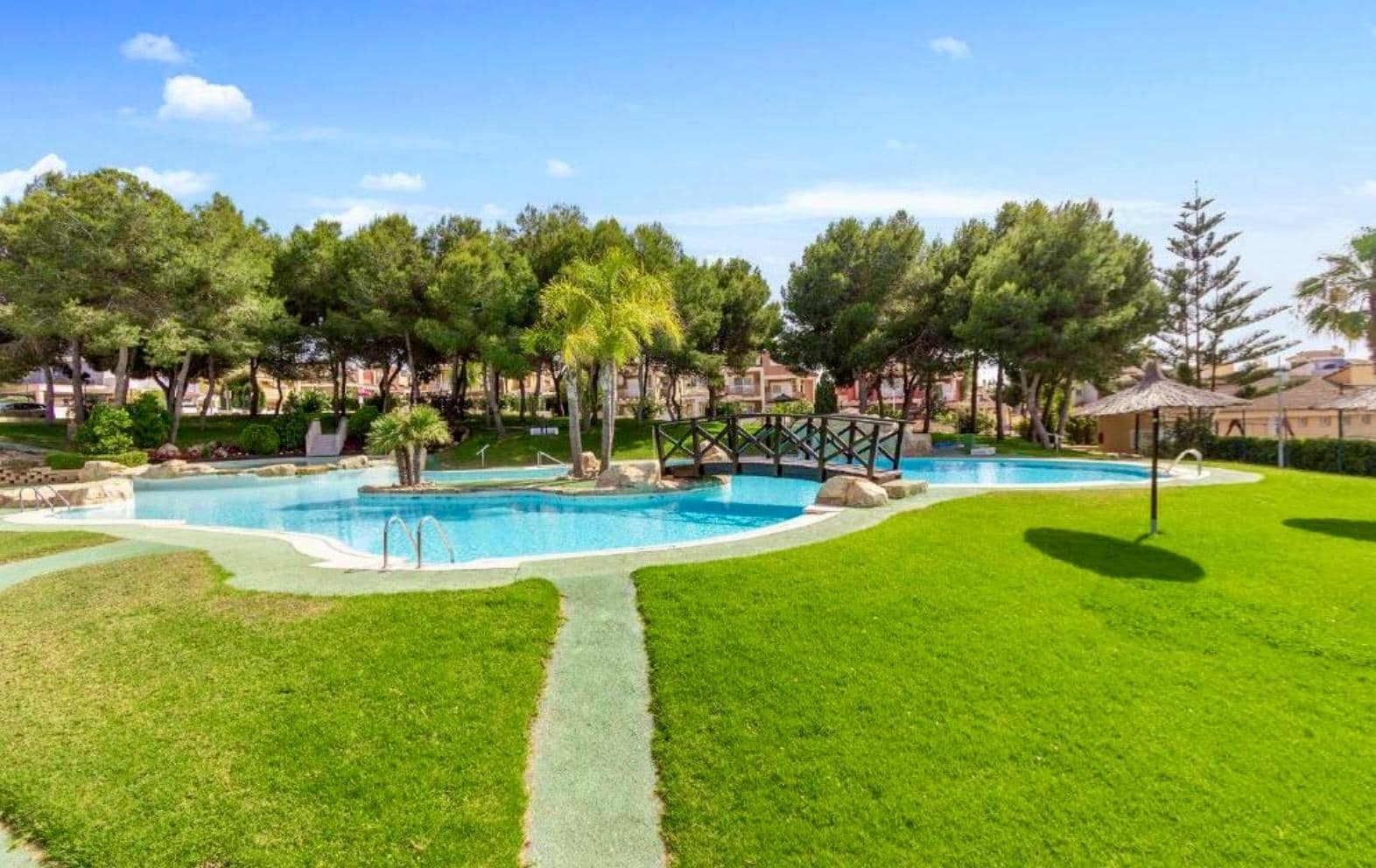 3 soverom Villa til salgs i Gran Alacant med svømmebasseng - € 280 000 (Ref: 9739070)