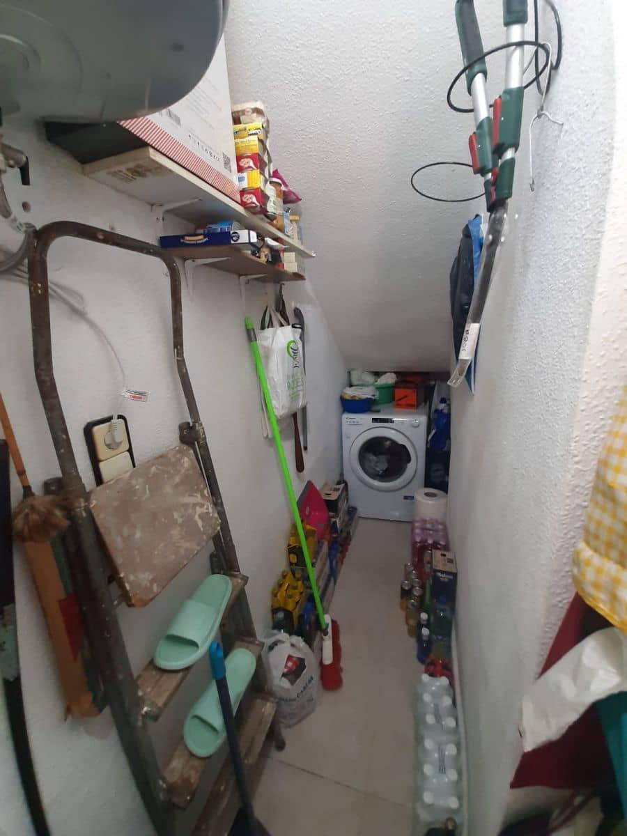 Casa de 2 habitaciones en Torrevieja en venta - 270.000 € (Ref: 9739072)