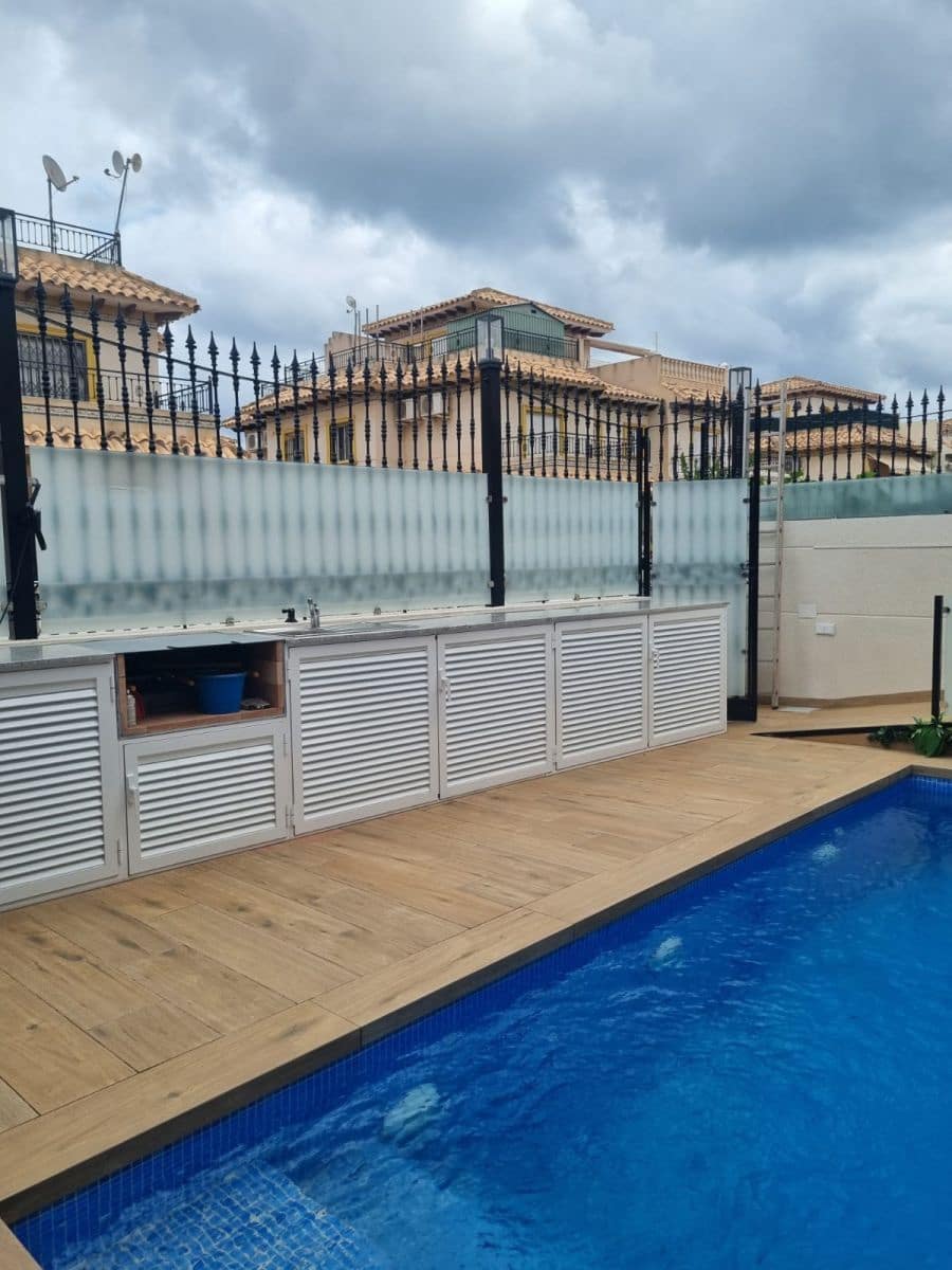 4 quarto Moradia Geminada para venda em La Zenia - 359 000 € (Ref: 9739073)