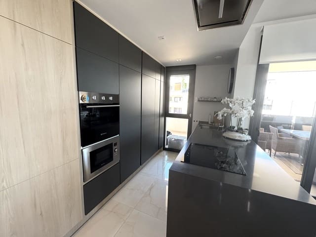 3 soverom Leilighet til salgs i La Zenia, Orihuela med garasje - € 450 000 (Ref: 9741921)