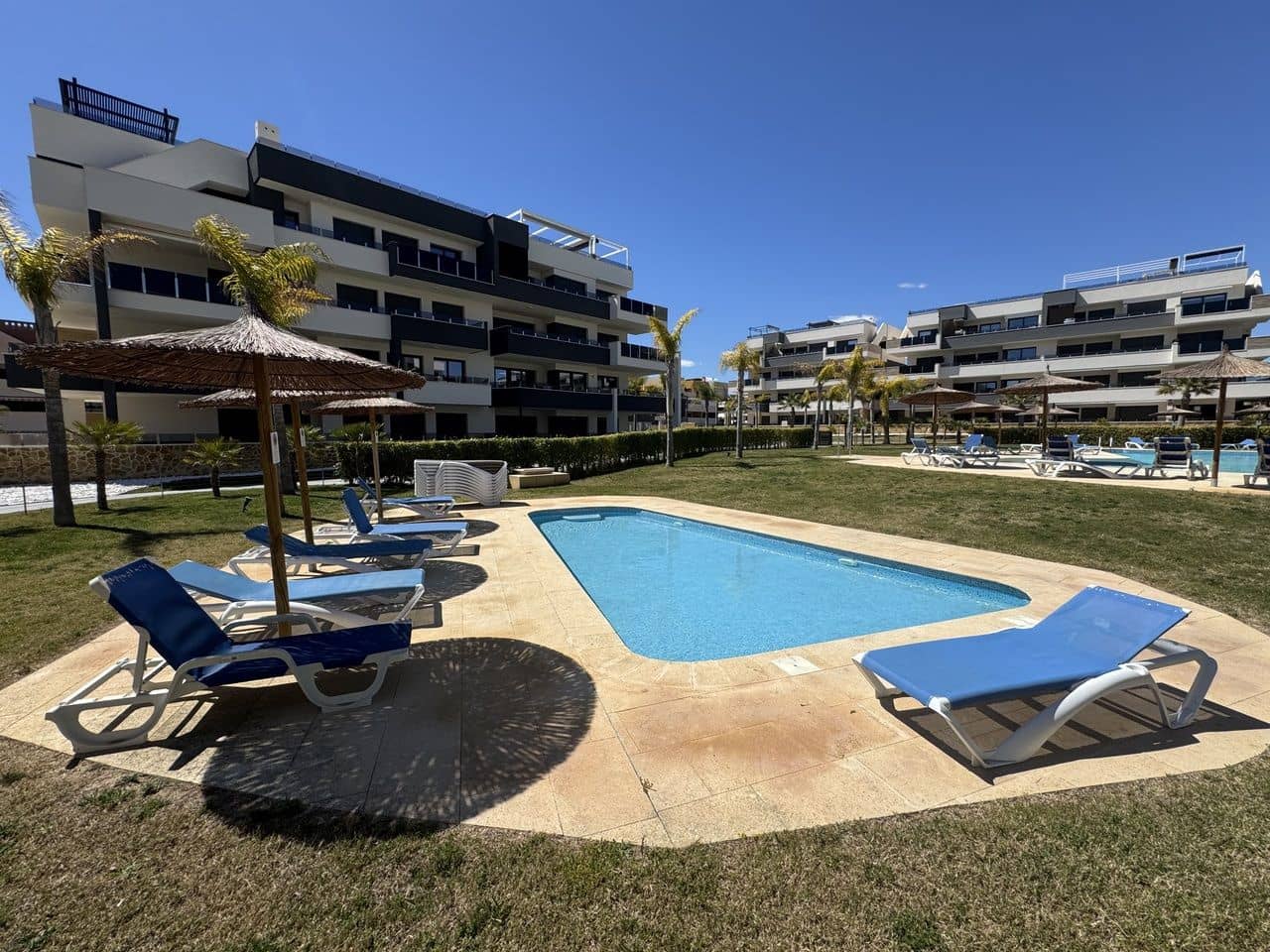 3 bedroom Apartment for sale in La Zenia with garage - € 450,000 (Ref: 9741921)