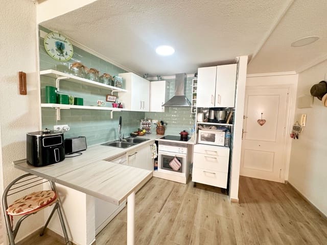 2 soverom Leilighet til salgs i Las Piscinas Naturales, Torrevieja - € 227 000 (Ref: 9741924)