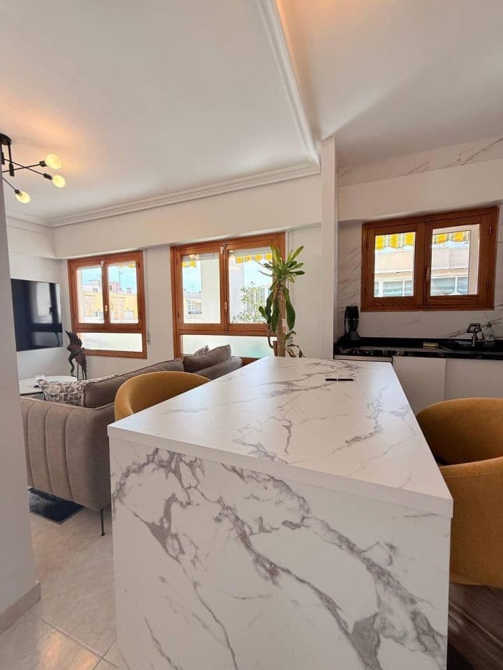 2 bedroom Penthouse for sale in Torrevieja - € 265,000 (Ref: 9741946)