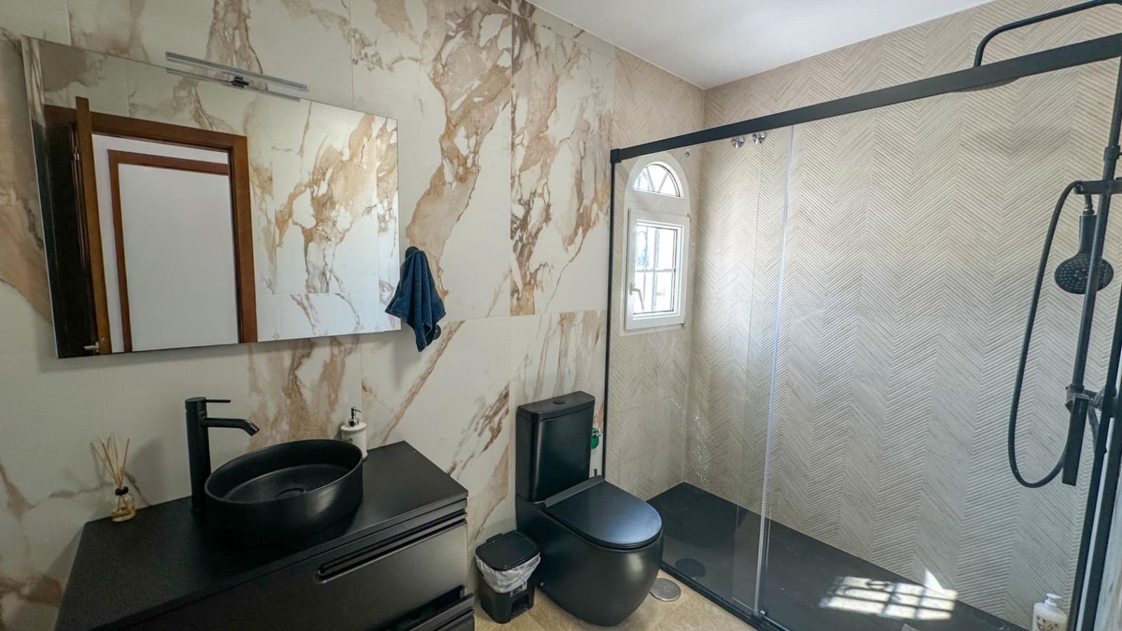 3 Zimmer Apartment zu verkaufen in Orihuela Costa mit Garage - 319.000 € (Ref: 9741948)