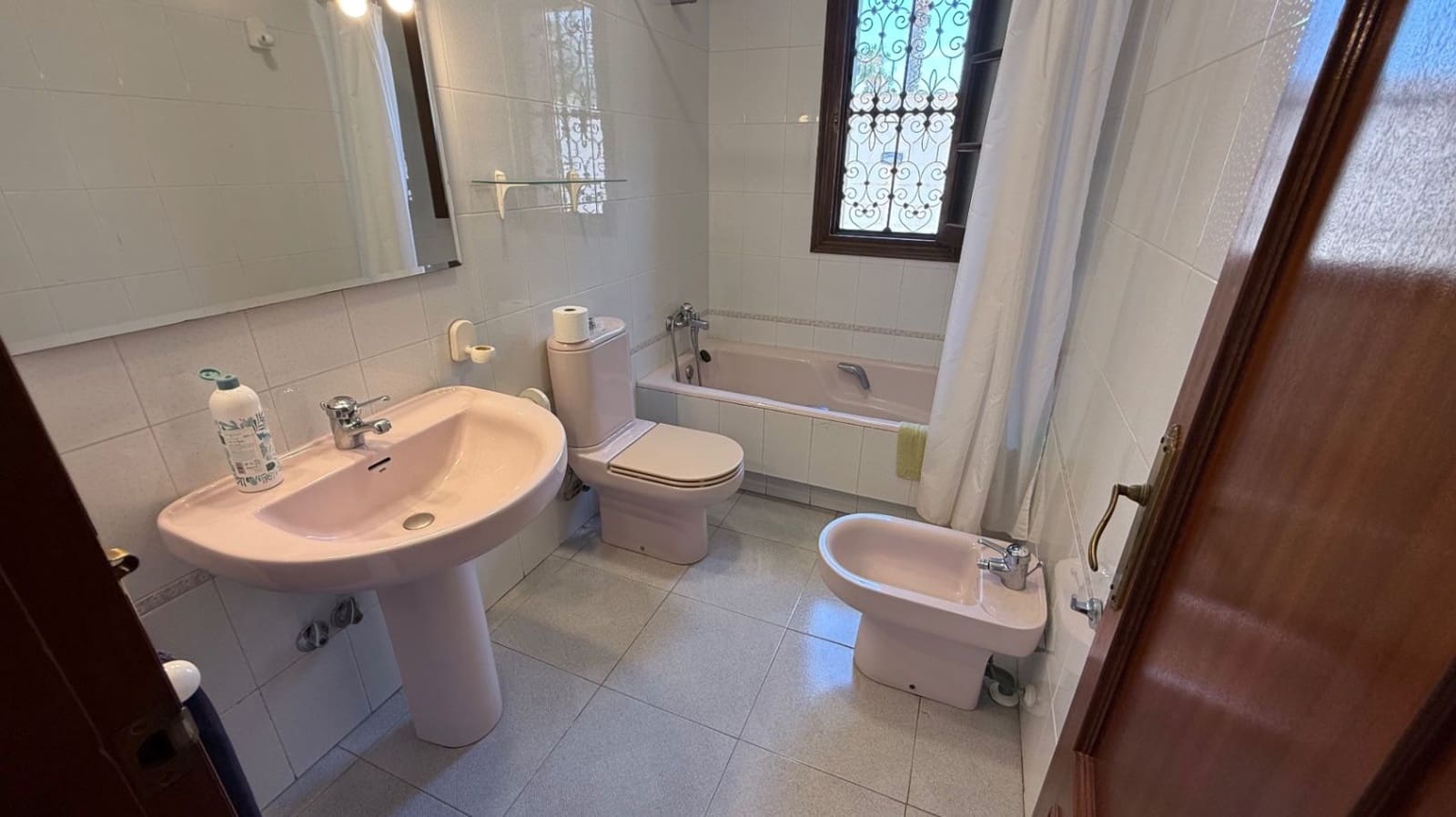 4 Zimmer Villa zu verkaufen in La Zenia mit Garage - 585.000 € (Ref: 9742080)