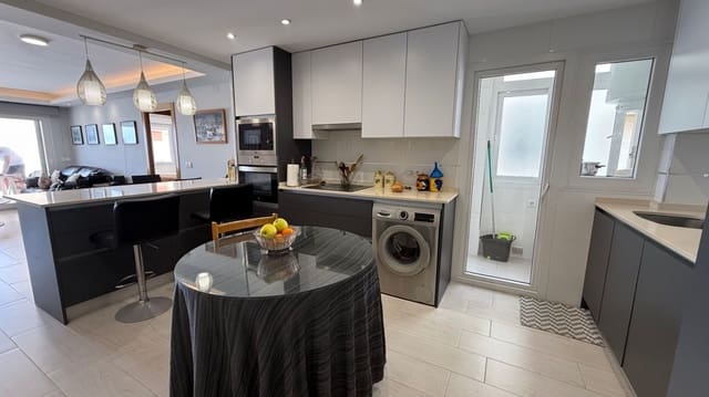 3 chambre Appartement à vendre à Torrevieja - 329 000 € (Ref: 9742091)