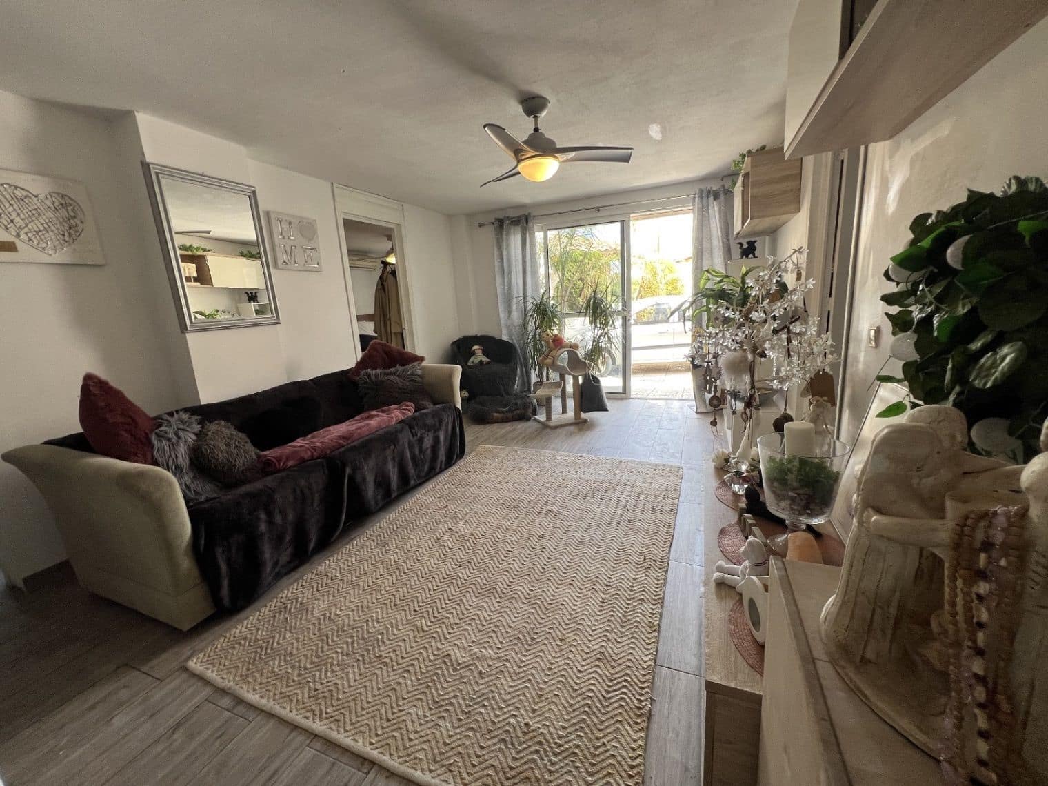 4 bedroom Villa for sale in Playa Flamenca - € 399,000 (Ref: 9742093)