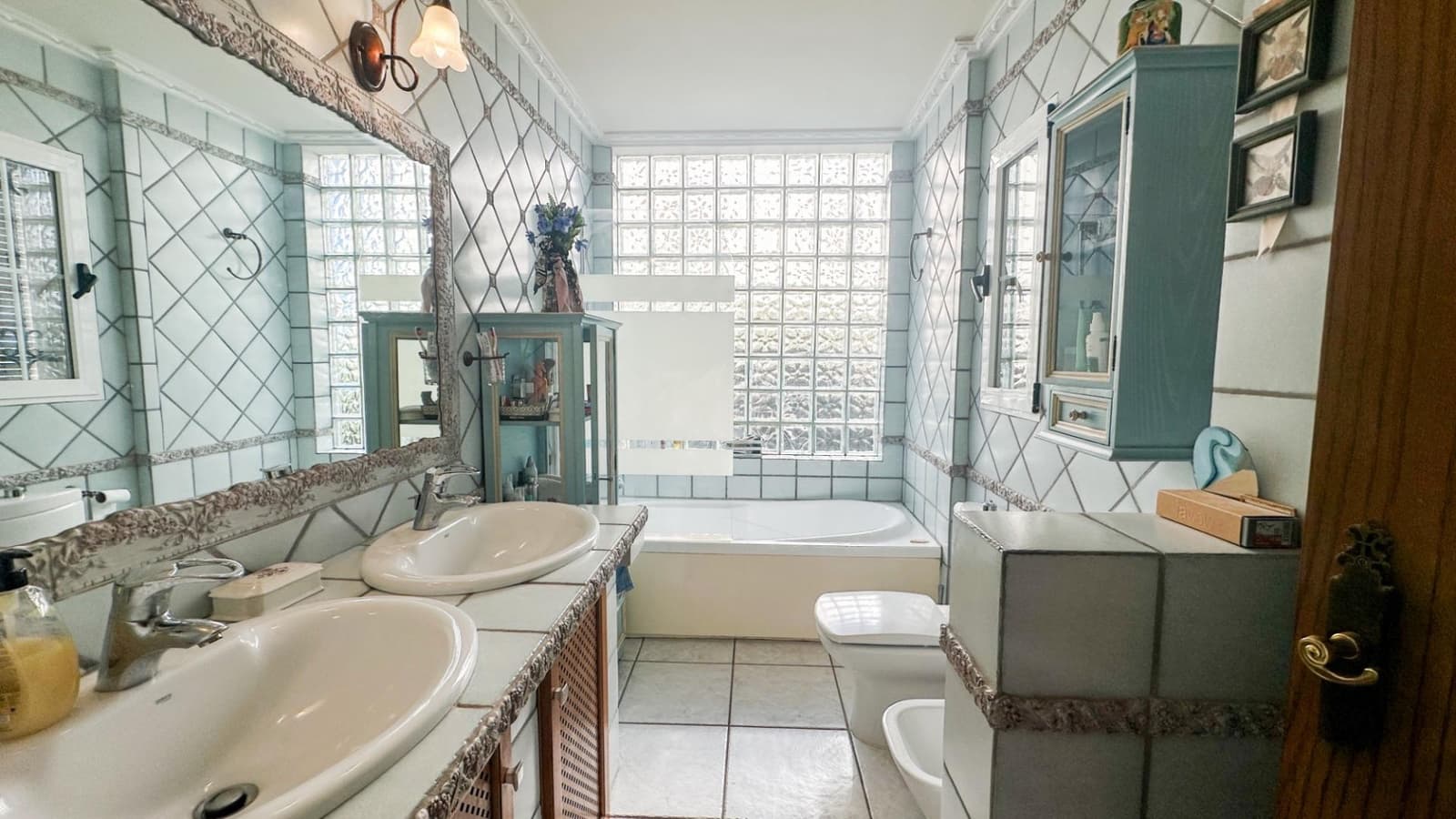 6 slaapkamer Villa te koop in La Mata met zwembad garage - € 950.000 (Ref: 9742094)