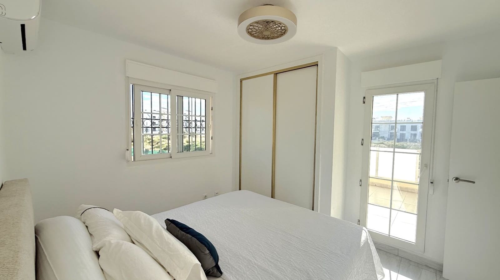 2 sovrum Hus till salu i La Zenia - 339 000 € (Ref: 9742097)