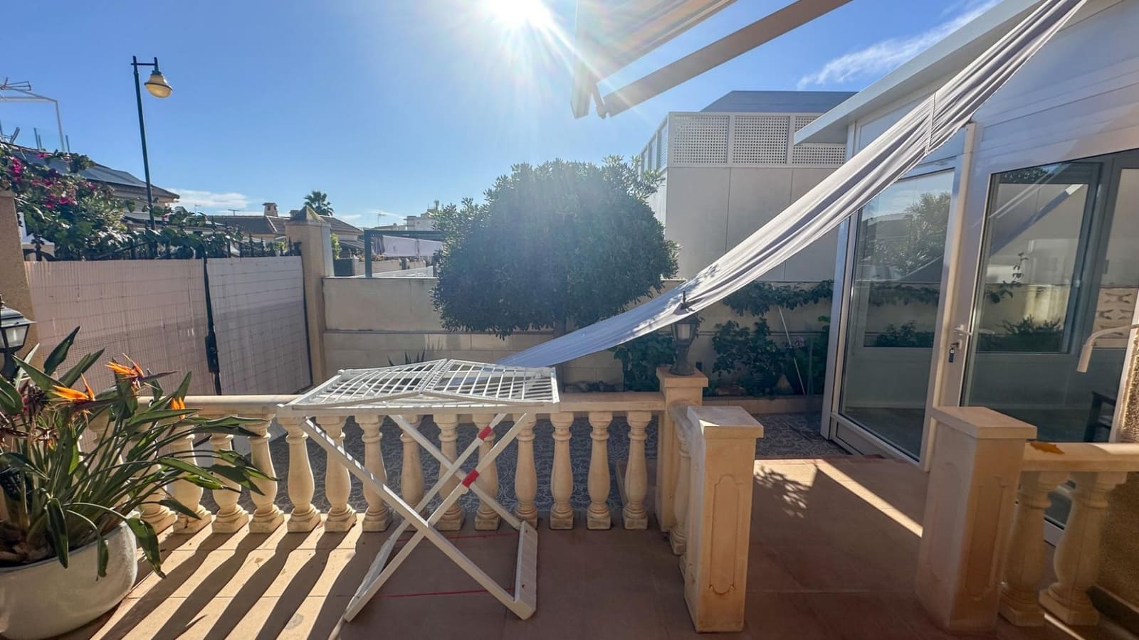 Adosado de 2 habitaciones en Torrevieja en venta - 239.000 € (Ref: 9742098)