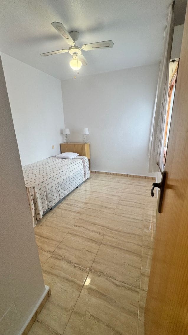 Casa de 5 habitaciones en Playa Flamenca en venta - 429.000 € (Ref: 9743992)