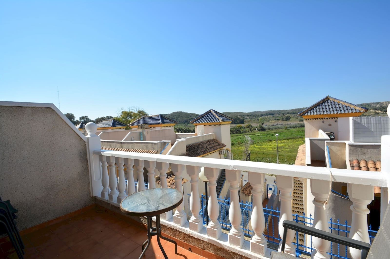 2 bedroom Townhouse for sale in Guardamar del Segura with garage - € 210,000 (Ref: 9744188)
