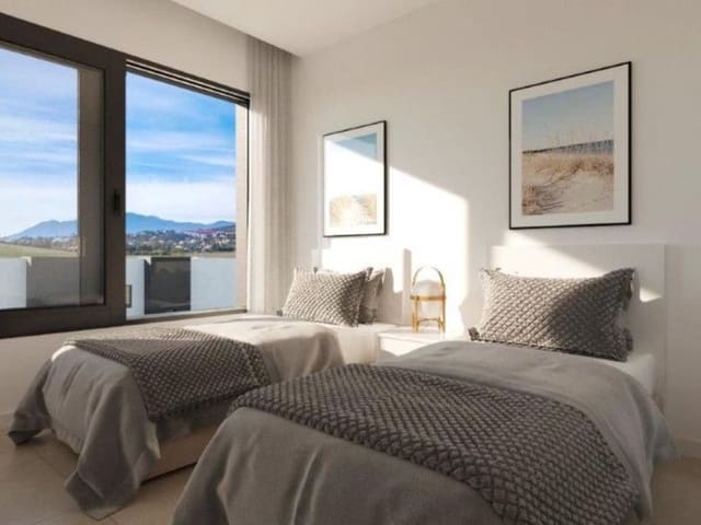 4 soveværelse Rækkehus til salg i Estepona med swimmingpool - € 850.000 (Ref: 9756052)