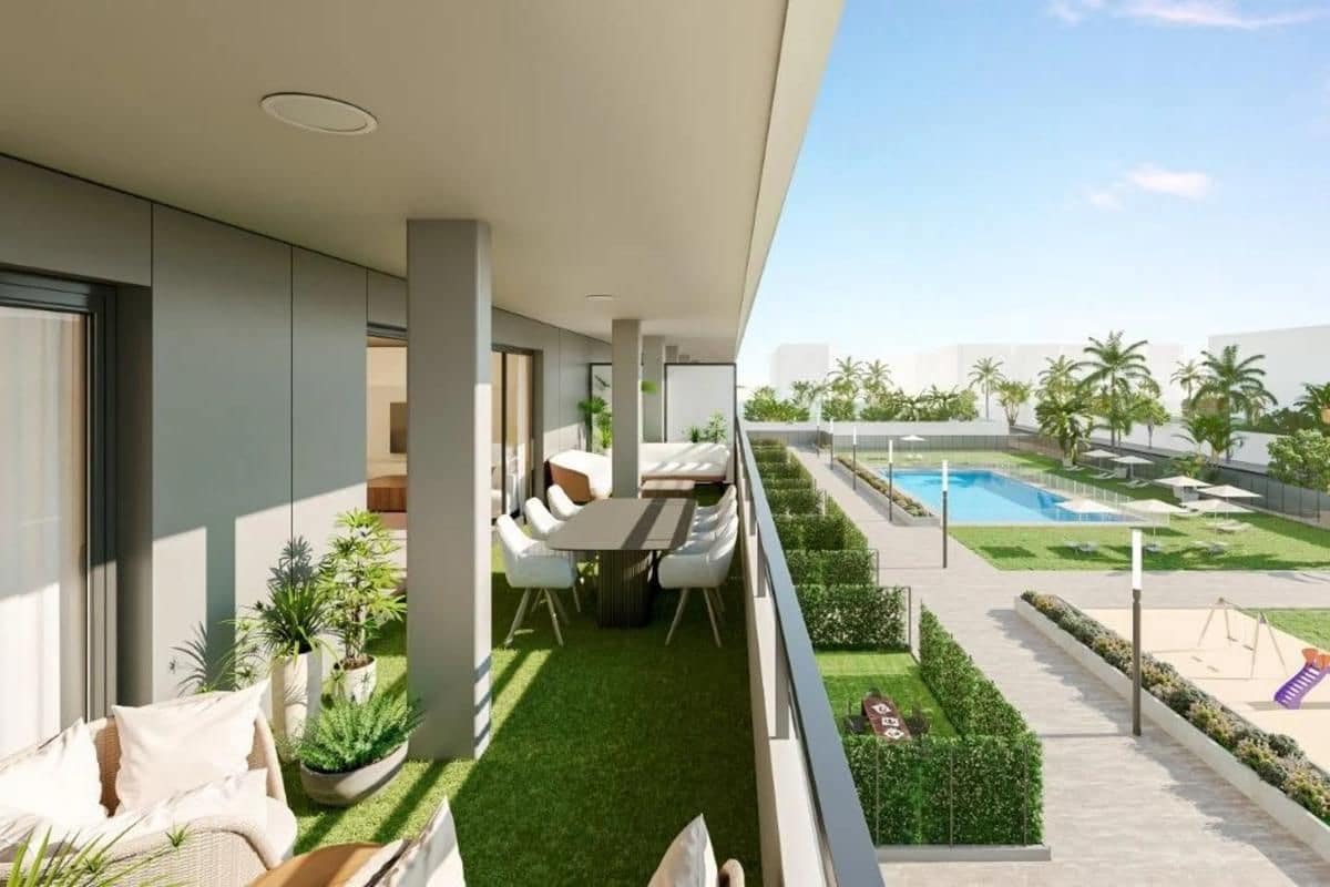 2 sovrum Lägenhet till salu i Alicante stad med pool - 585 000 € (Ref: 9756140)