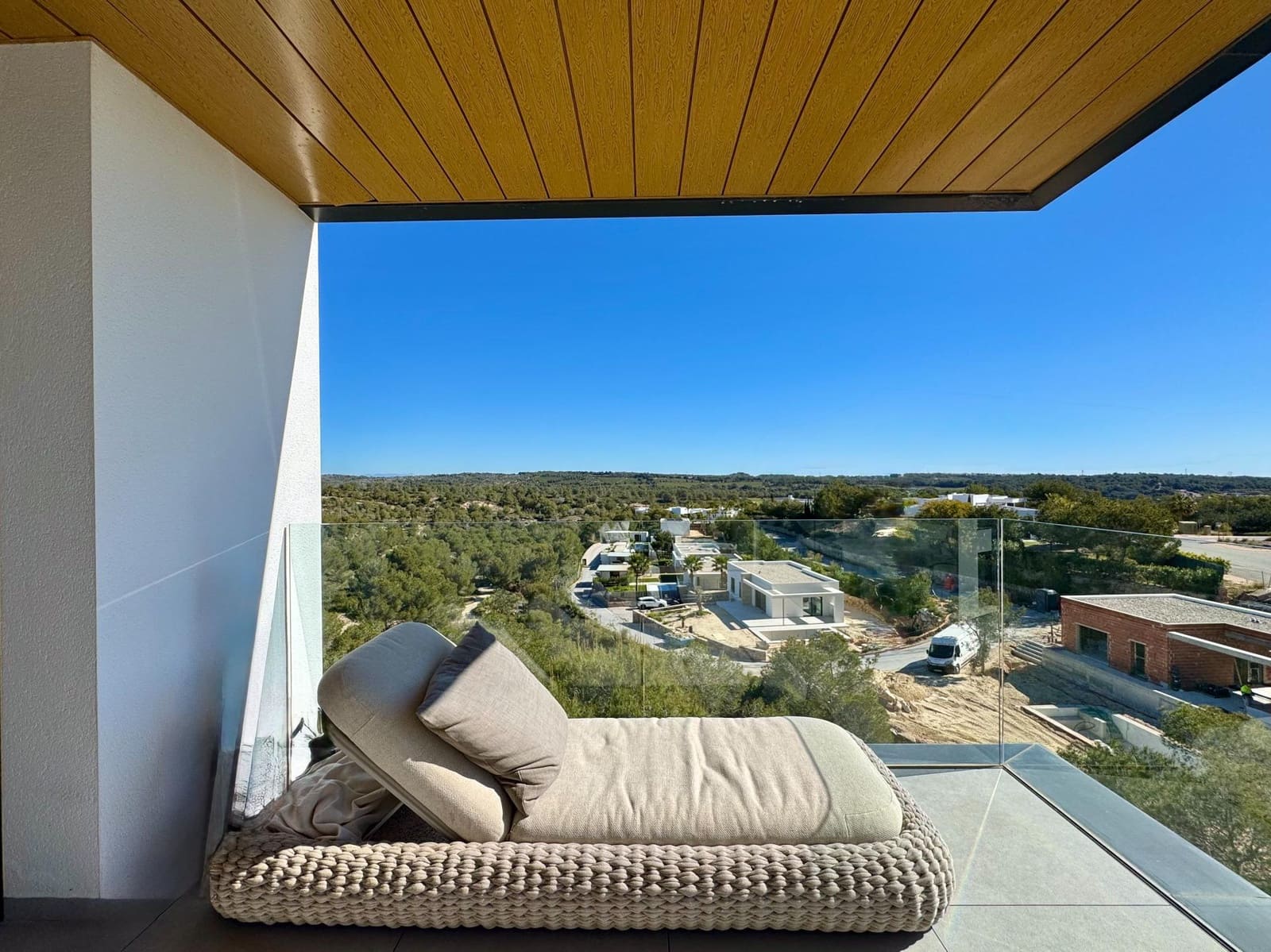 2 quarto Apartamento para venda em Las Colinas Golf com piscina garagem - 425 000 € (Ref: 9762181)